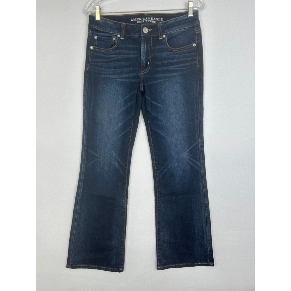 American Eagle Favorite Boyfriend Jeans Medium Wash Women's Size 6‎